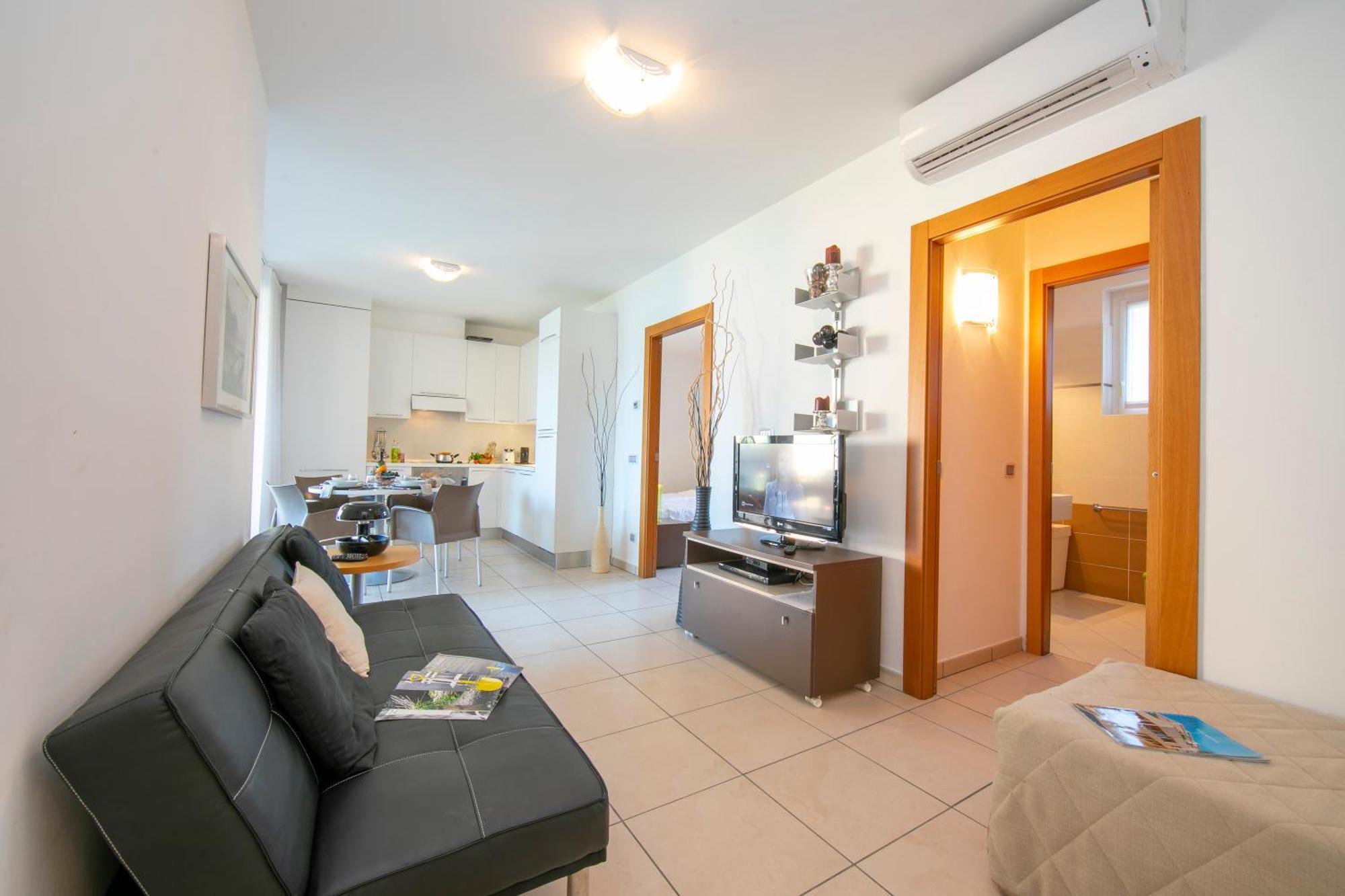 Vista Di Maccagno Fantastico Pool - Happy Rentals Zewnętrze zdjęcie